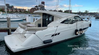 38' Carver 2017 Yacht For Sale